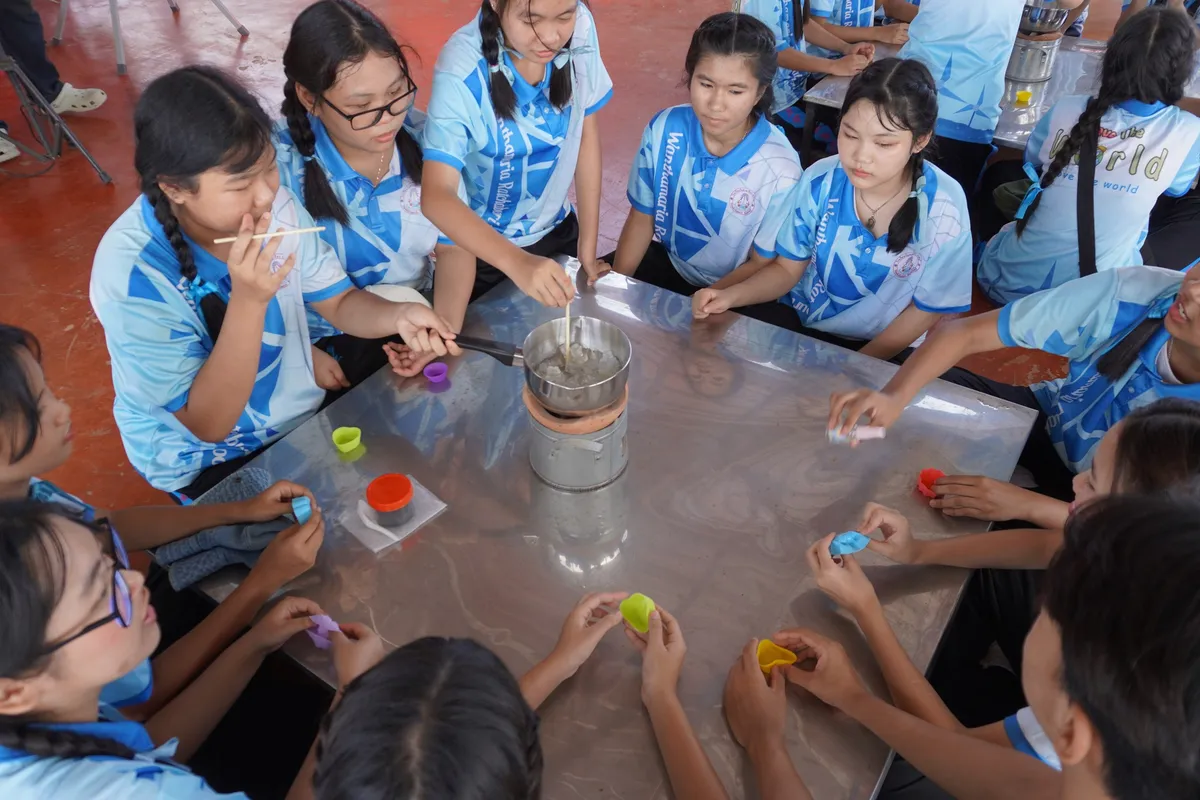 เวิร์กช็อปทำสบู่ชาโคลจากถ่านไม้โกงกาง บ้านคลองโคนรีสอร์ท